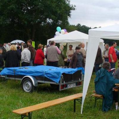 Die Brücke im Kasselbachtal - viele Bürger informieren sich